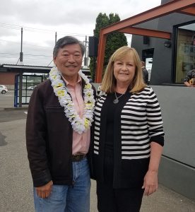 Lynnwood Times photo by Luke Putvin. Senator Bob Hasegawa and Lynnwood Chamber of Commerce President Linda Jones.