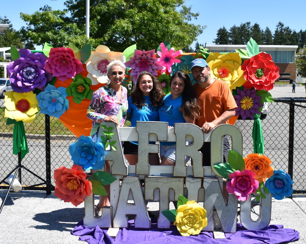 Lynnwood Times photo by Luke Putvin. Karina Gasperin (left) and organizers at Lynnwood Afrolatino Festival on July 20.