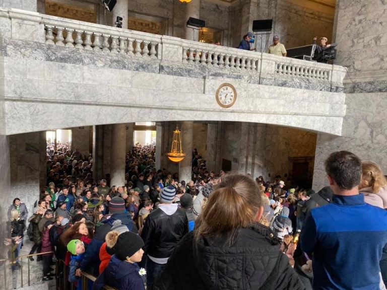 Hundreds Converge At Capitol Building Over Legislature S