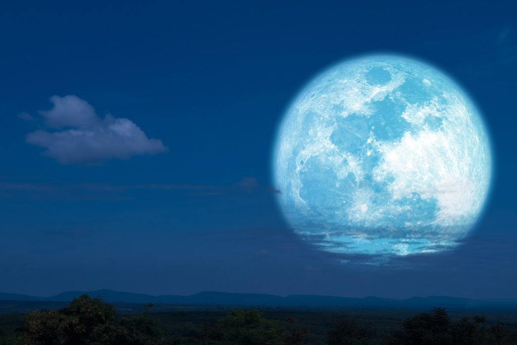 lynnwood full moon