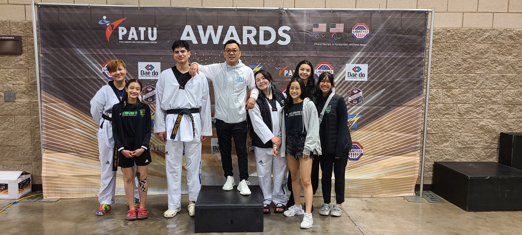 Los atletas de taekwondo de Lynnwood se dirigen a la competencia Panamericana