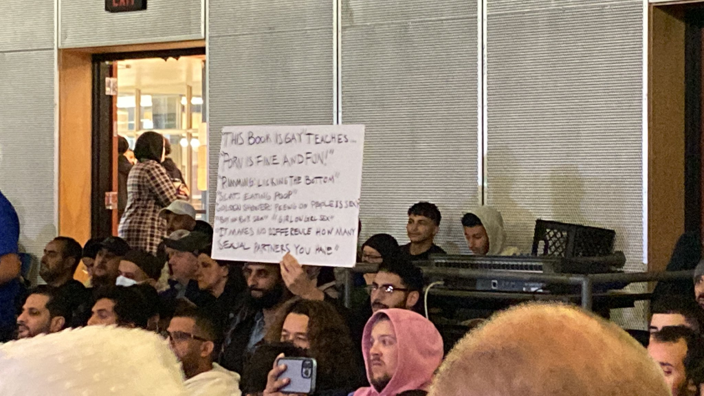 1024px x 576px - Muslim parents shut down School Board Meeting over sexually explicit books  - Lynnwood Times