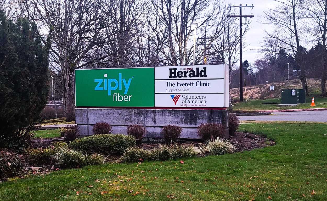 After layoffs, Everett Herald newsroom threatens walk-out over pulled ...