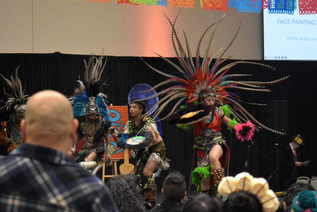 Yolihuani Aztec Dancers