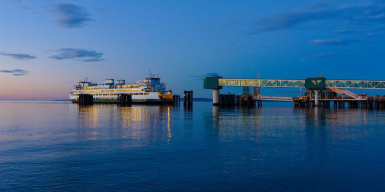 Edmonds ferry