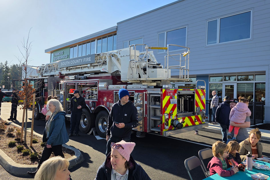 lynnwood neighborhood center