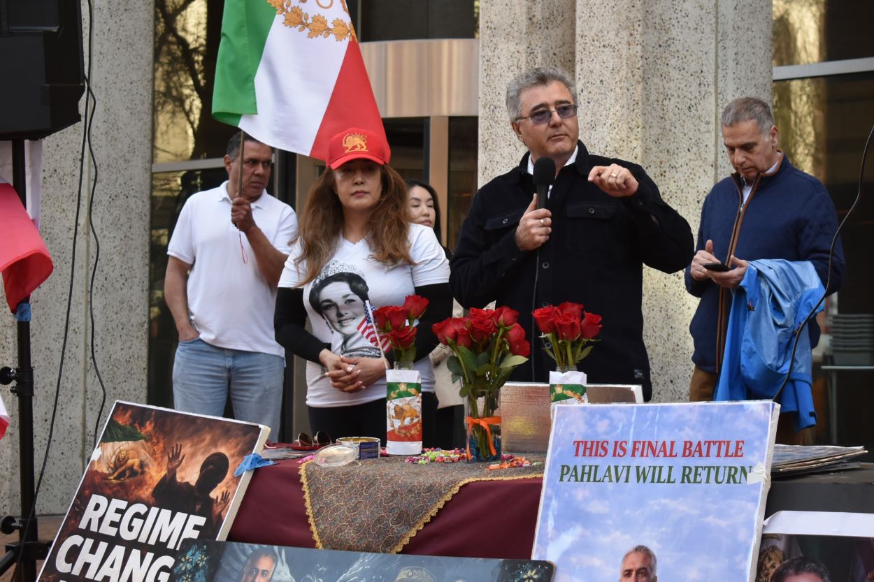 Iranian Americans celebrate at Seattle “Stand with Iranian People” Rally