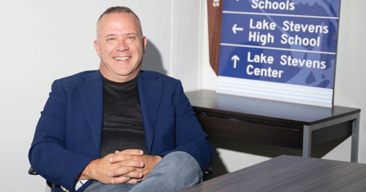 Lake Stevens honors Gailey’s legacy, maps out vacancy process, and debates returning to part-time mayor role